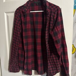 Aeropostale Red and Black Plaid Button-Up Shirt
